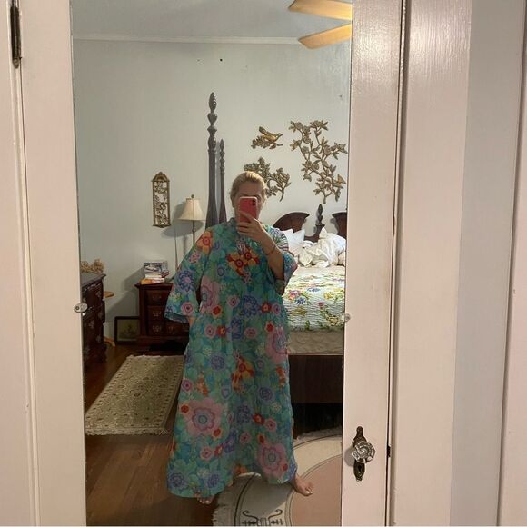 Vtg 60s/70s Stella Fagin flower power thin quilted polyester zip up robe - Picture 2 of 10